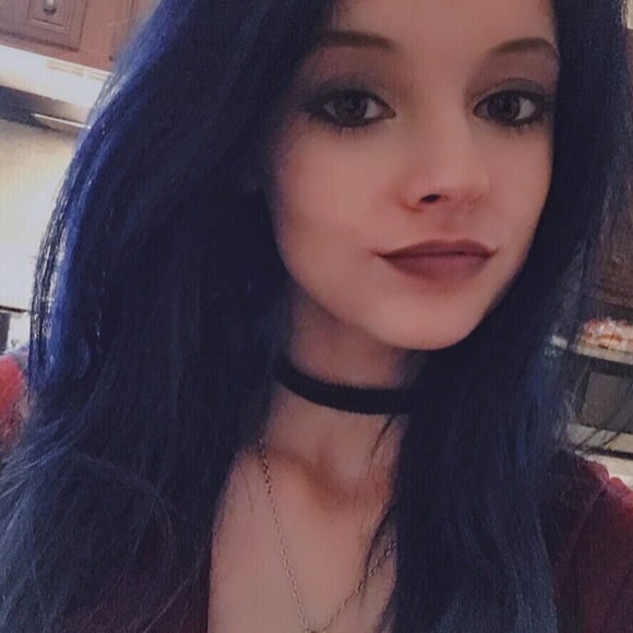 Meet your Posher, Cassie - Picture 1 of 1